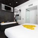 فندق Jc Contemporary 4*