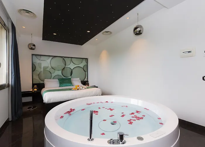 Jc Contemporary 4* Rom